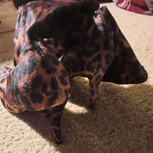 Leopard pattern boots